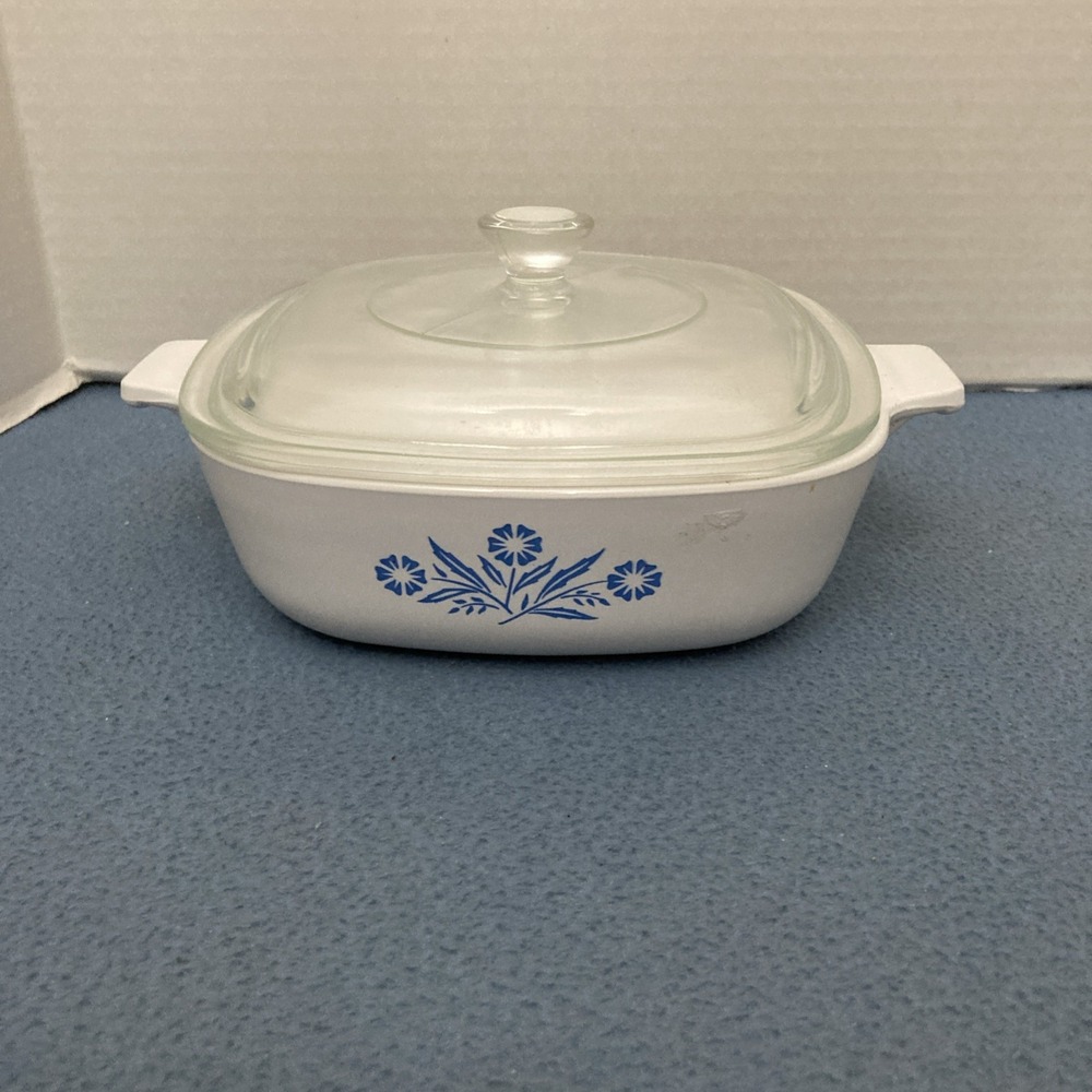 Corning Ware Blue Cornflower P-1-B 1 Quart Square Casserole w/Glass P-7-C Lid